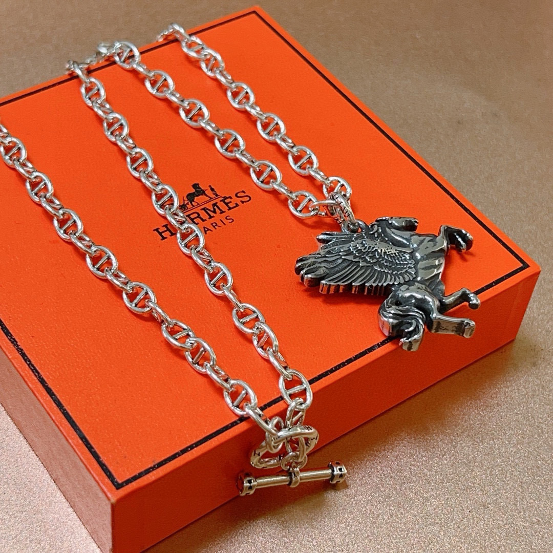 🐴🐴🐴 爱马仕项链 新品发布 HERMES 必备款猪鼻子系列首饰 高端定制.高端链条经典搭配 新品 简单