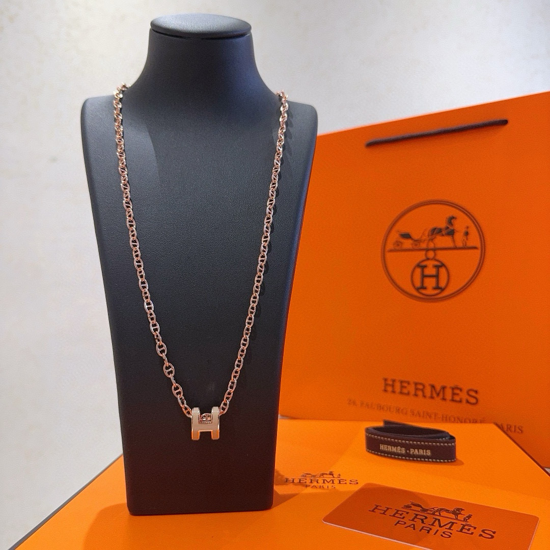 🐴🐴🐴 爱马仕项链 新品发布 HERMES 必备款猪鼻子系列首饰 高端定制.高端链条经典搭配 新品 简单