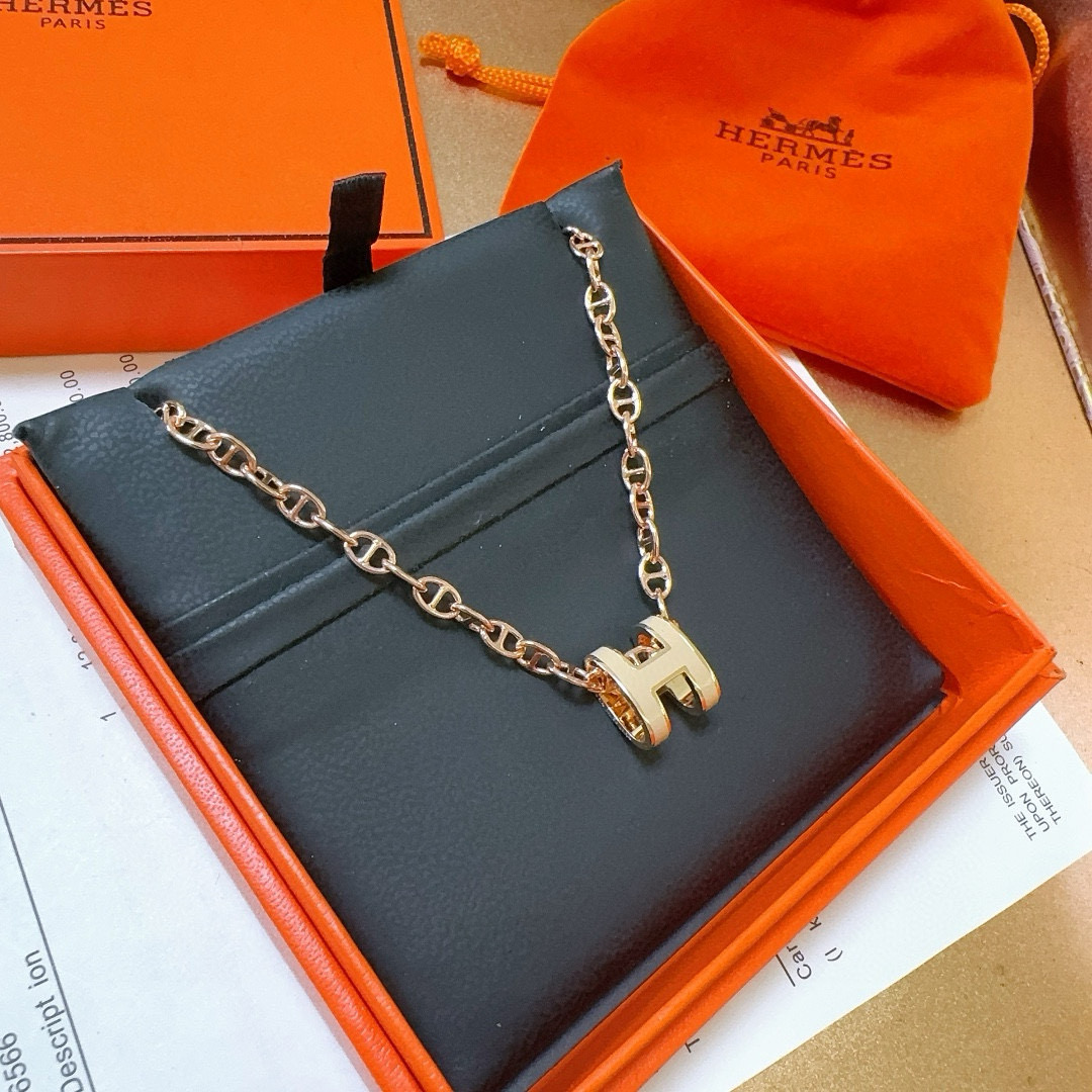 🐴🐴🐴 爱马仕项链 新品发布 HERMES 必备款猪鼻子系列首饰 高端定制.高端链条经典搭配 新品 简单