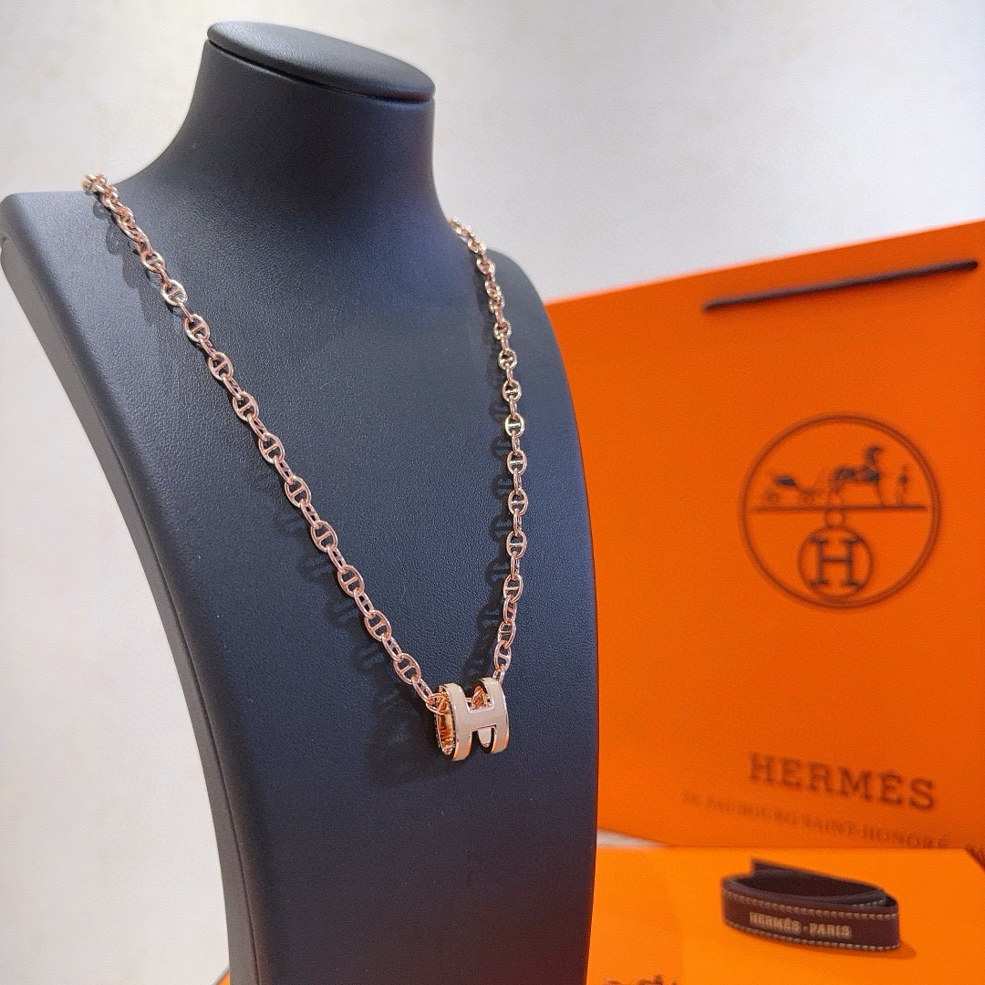 🐴🐴🐴 爱马仕项链 新品发布 HERMES 必备款猪鼻子系列首饰 高端定制.高端链条经典搭配 新品 简单
