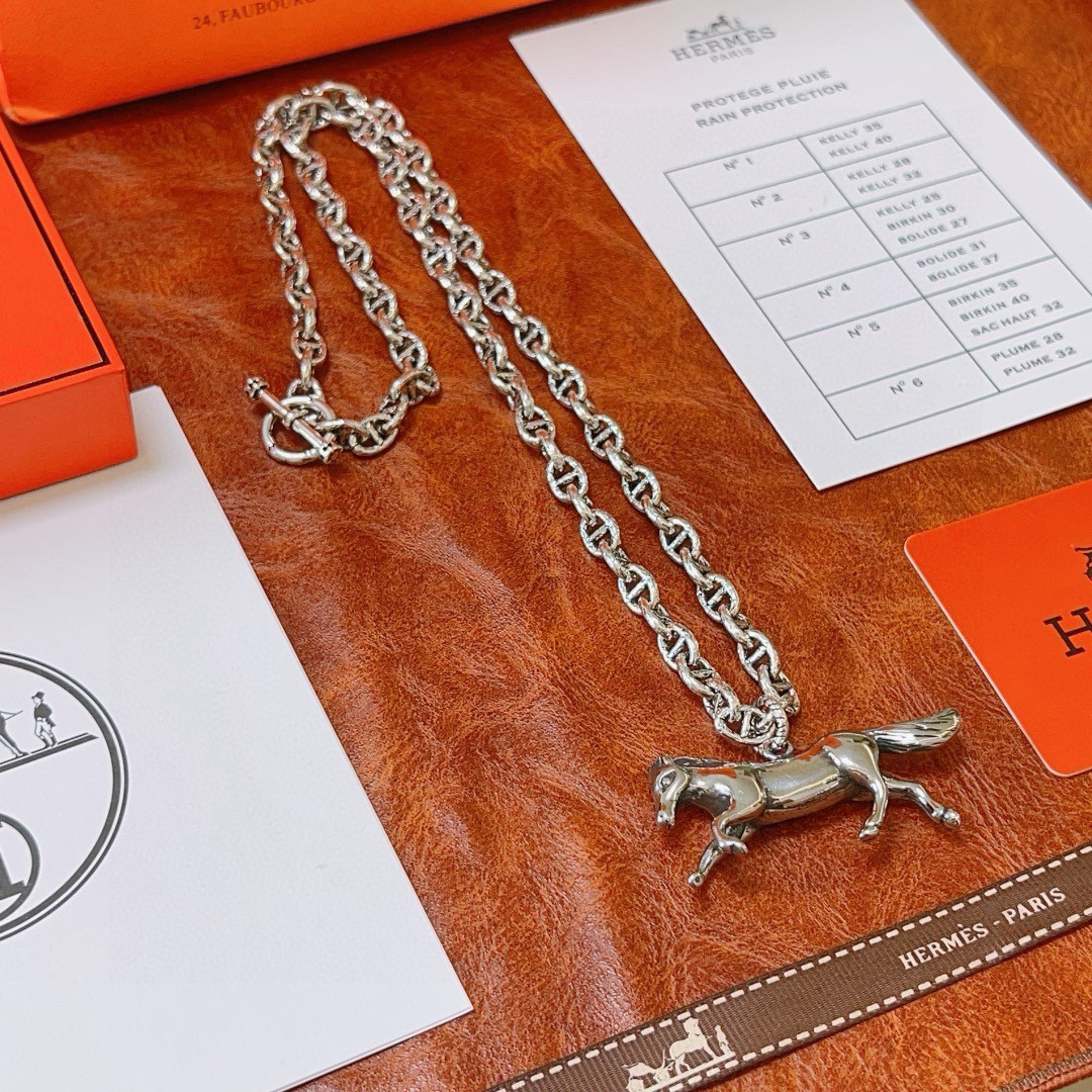 🐴🐴🐴 爱马仕项链 新品发布 HERMES 必备款猪鼻子系列首饰 高端定制.高端链条经典搭配 新品 简单