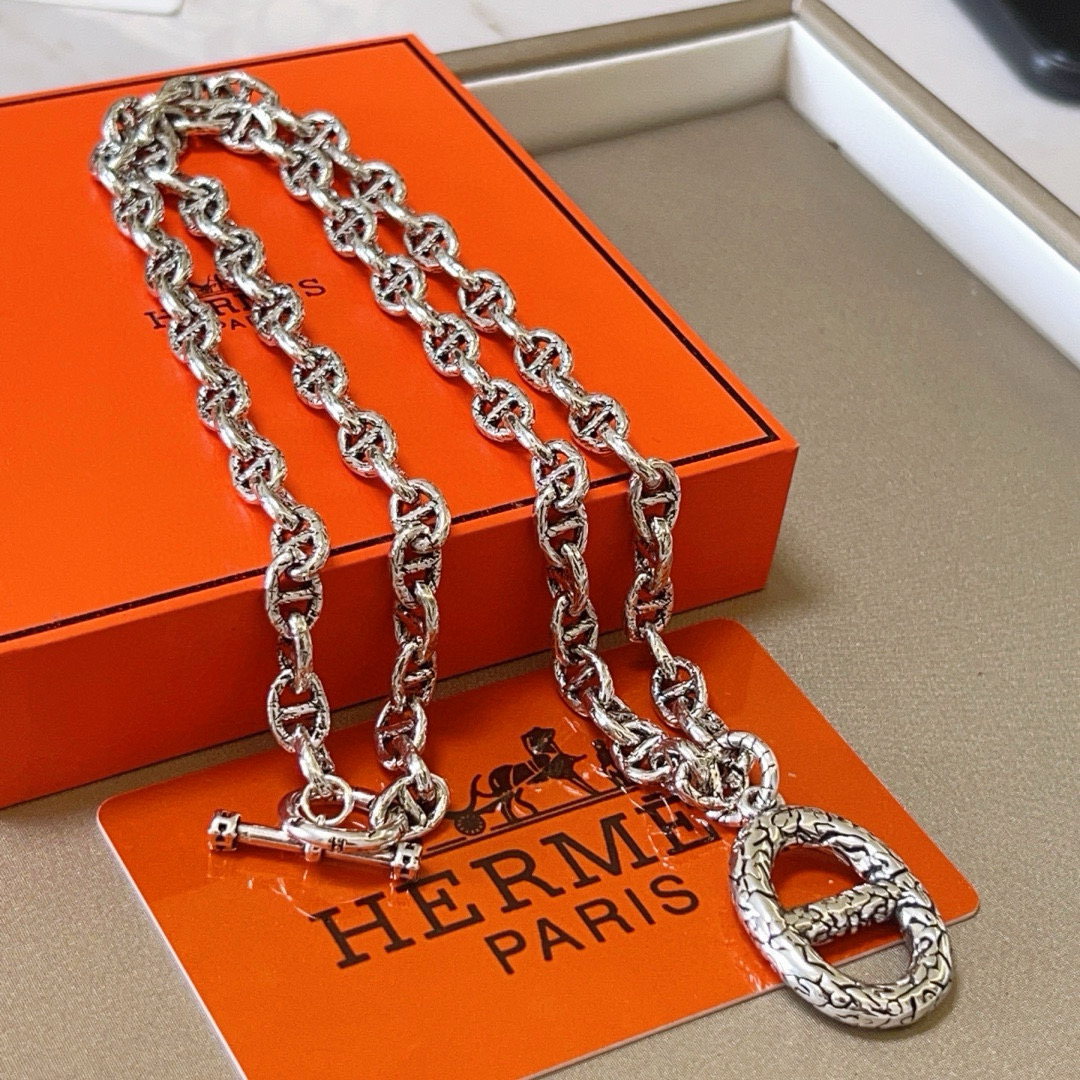 🐴🐴🐴 爱马仕项链 新品发布 HERMES 必备款猪鼻子系列首饰 高端定制.高端链条经典搭配 新品 简单