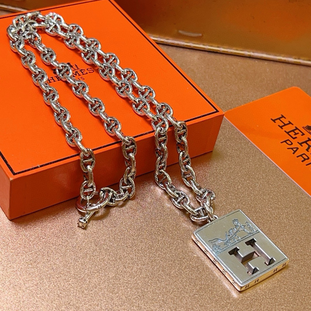🐴🐴🐴 爱马仕项链 新品发布 HERMES 必备款猪鼻子系列首饰 高端定制.高端链条经典搭配 新品 简单