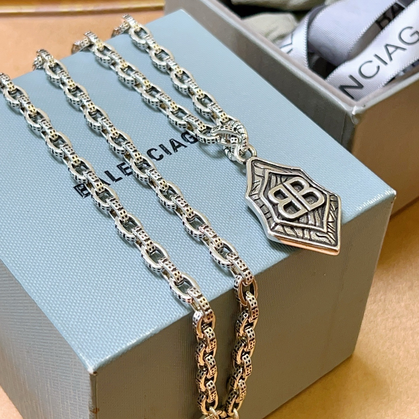  原单货🔹🔹新品 巴黎世家项链 Balenciaga 新款项链🔹专柜一致 细节做工精细 每个细节流程到位