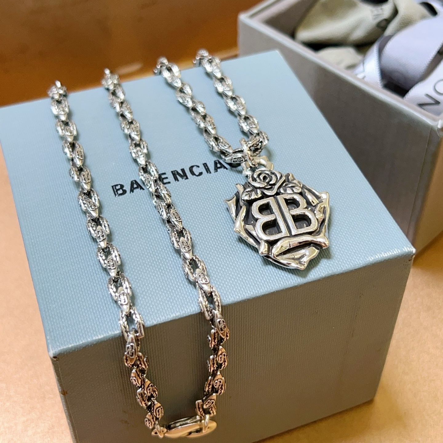  原单货🔹🔹新品 巴黎世家项链 Balenciaga 新款项链🔹专柜一致 细节做工精细 每个细节流程到位