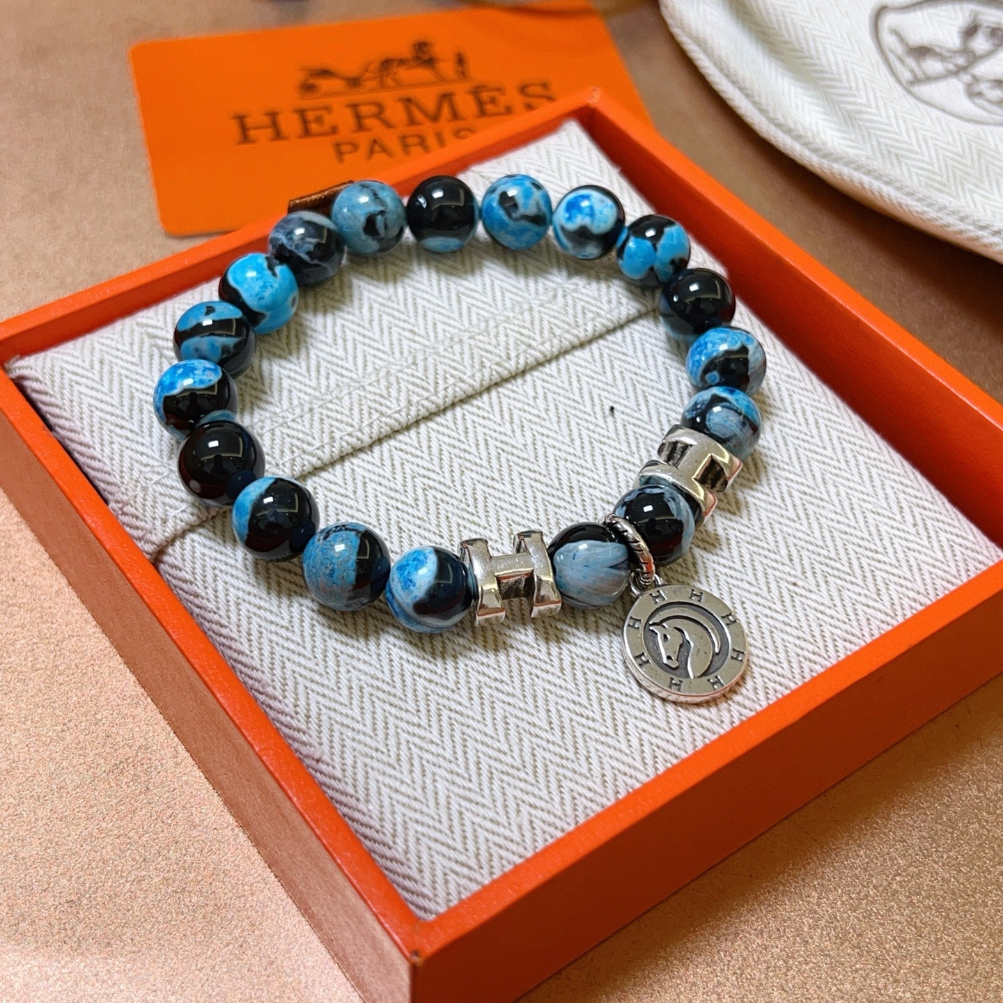   新品发布 👒Hermas爱马仕手链👨👩奢华爱马仕手串 玛瑙石手链男女同款 最新款全件串珠手链档次更高