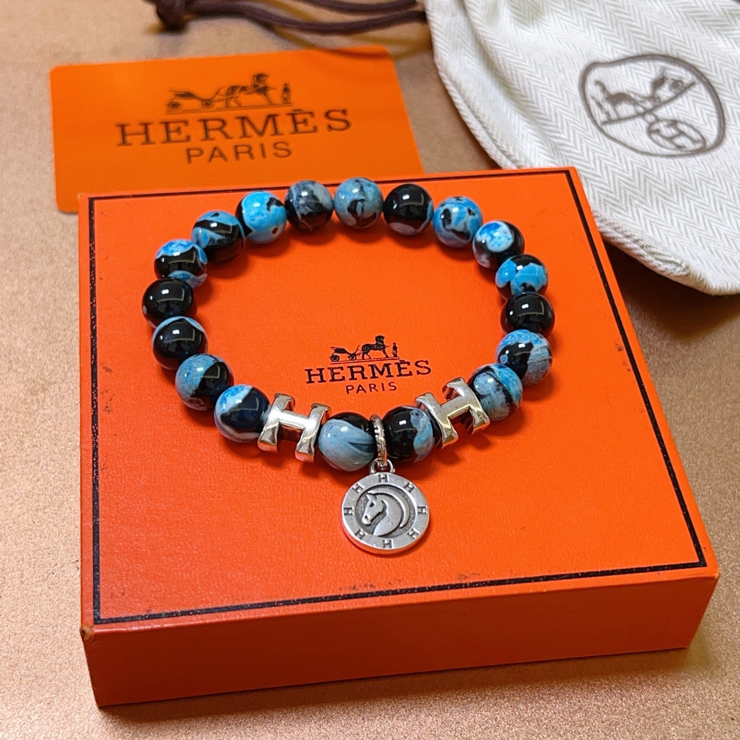   新品发布 👒Hermas爱马仕手链👨👩奢华爱马仕手串 玛瑙石手链男女同款 最新款全件串珠手链档次更高