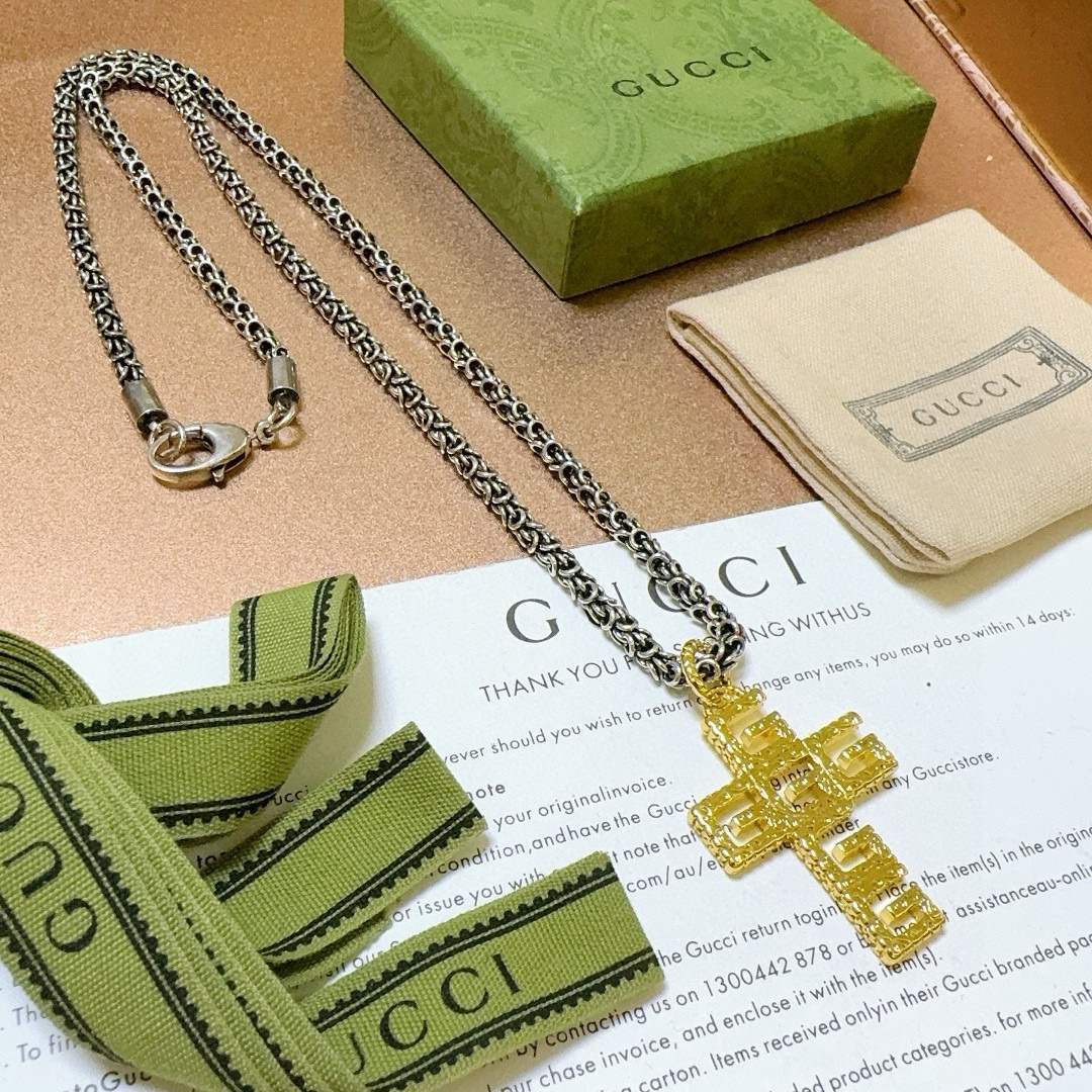   新品发布 👒𝐆𝐮𝐜𝐜𝐢古驰项链最新款链条档次更高明星同款Anger Forest系列双G经典款十字