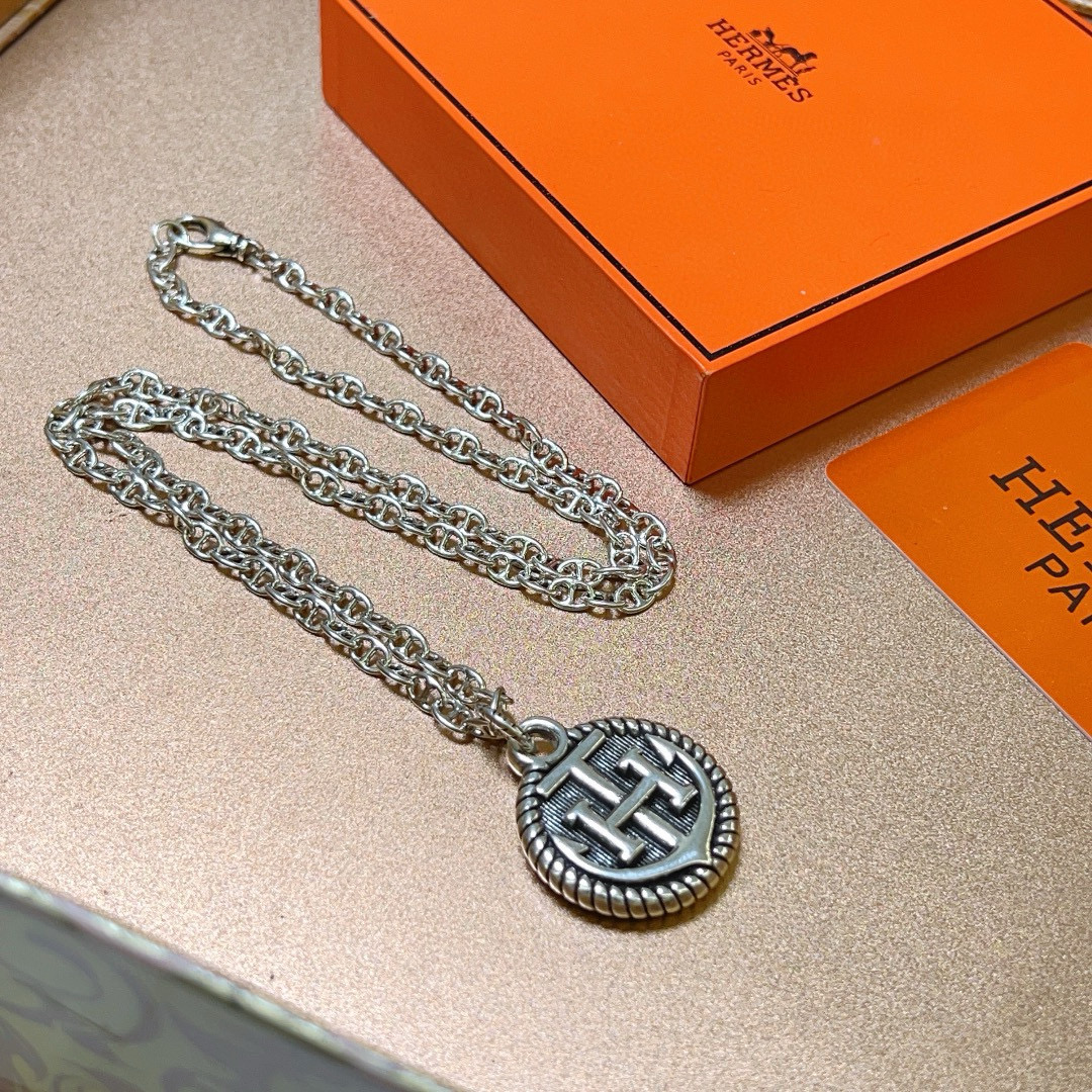 🐴🐴🐴 爱马仕项链 新品发布 HERMES 必备款猪鼻子系列首饰 高端定制.高端链条经典搭配 新品 简单