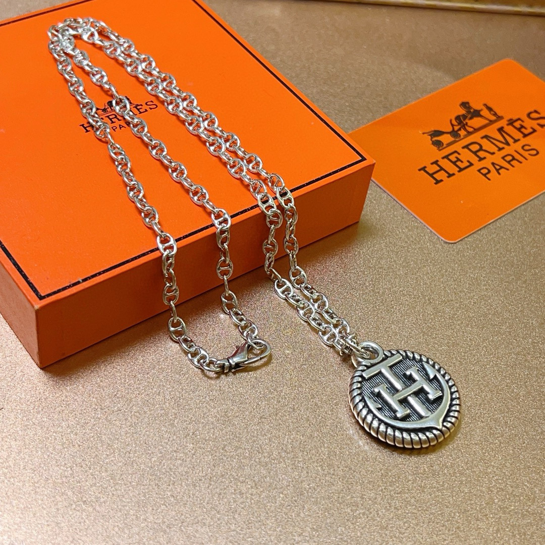 🐴🐴🐴 爱马仕项链 新品发布 HERMES 必备款猪鼻子系列首饰 高端定制.高端链条经典搭配 新品 简单