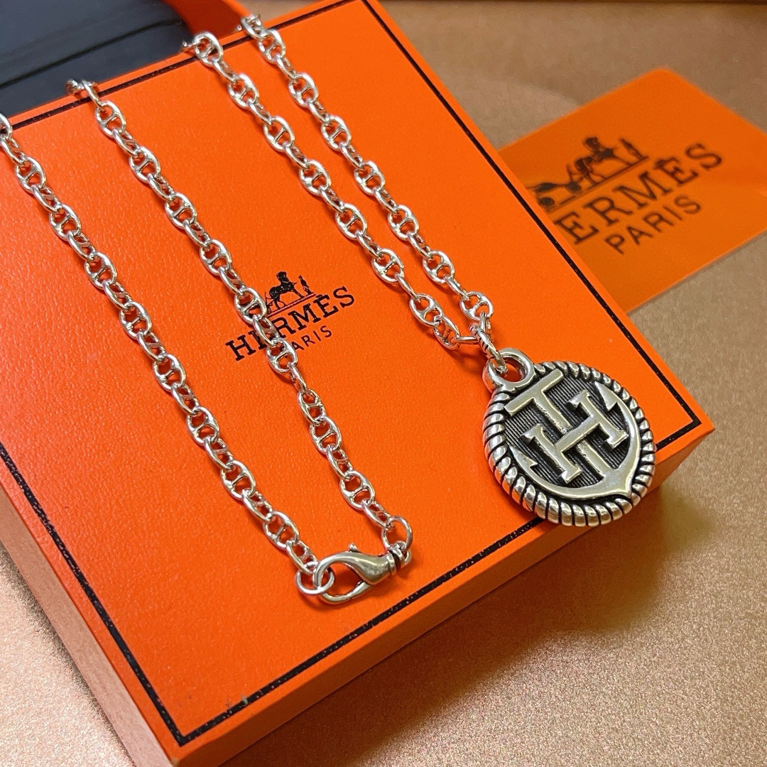 🐴🐴🐴 爱马仕项链 新品发布 HERMES 必备款猪鼻子系列首饰 高端定制.高端链条经典搭配 新品 简单