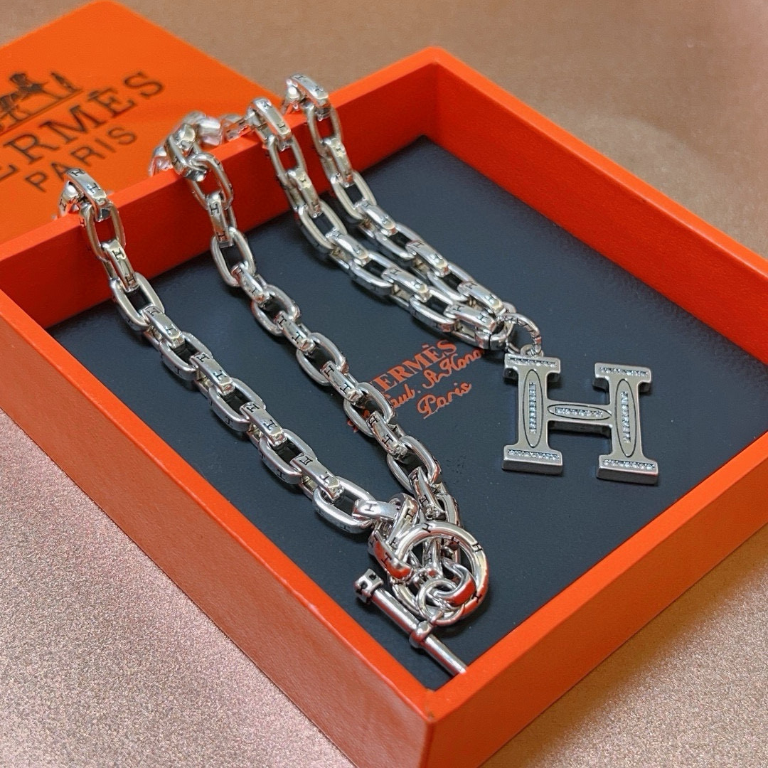 。🌀🌟HERMES  爱马仕项链 猪鼻子项链系列首饰 进口定制.高端链条经典搭配 新品 简单时尚🌟专柜一