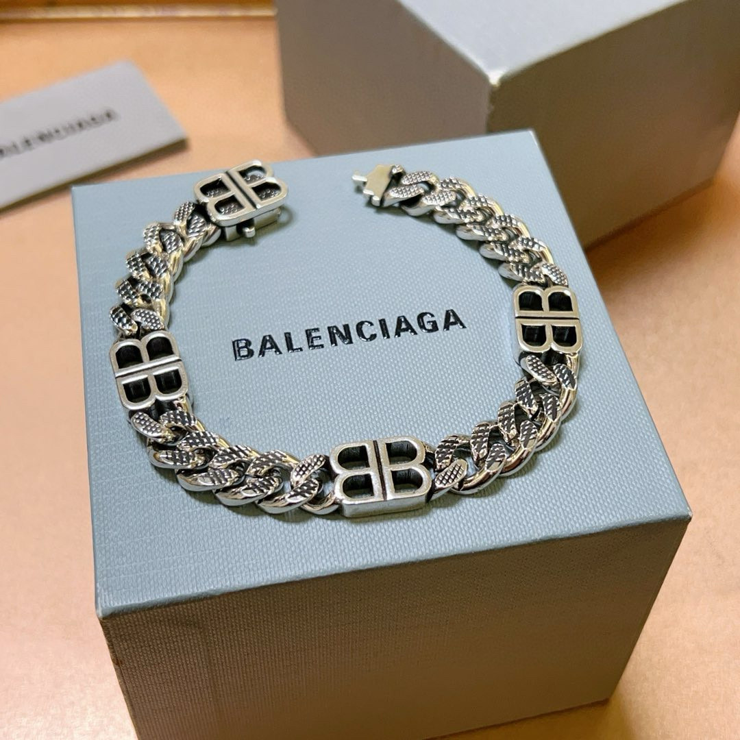 。 原单货🔹🔹新品 巴黎世家 Balenciaga手链🔹专柜一致巴黎世家手链 男士火爆款出货 设计独特 