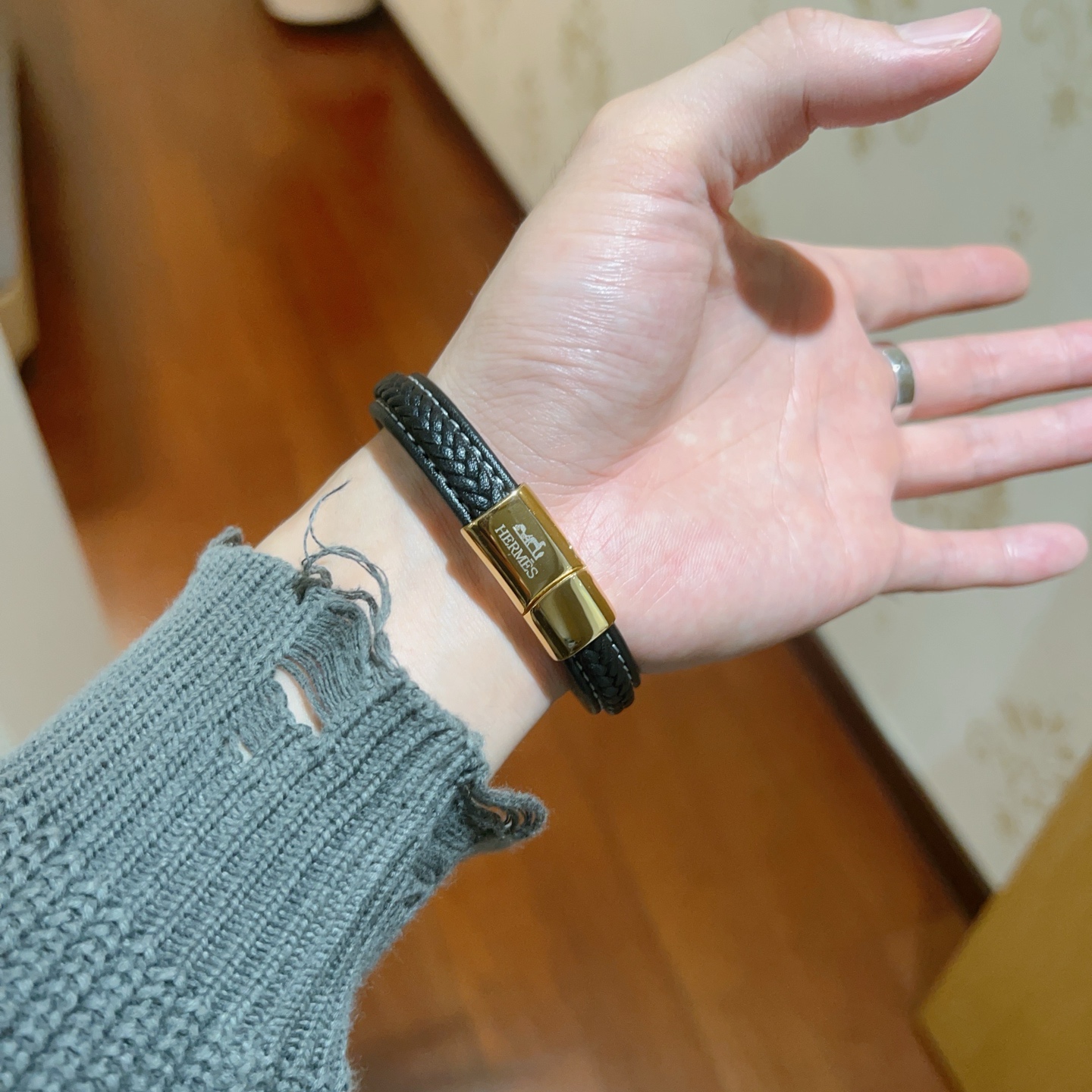     新品发售 👒🐈‍⬛爱马仕皮绳手环最新款纯手工皮材质档次更高明星同款Anger Forest系列爱