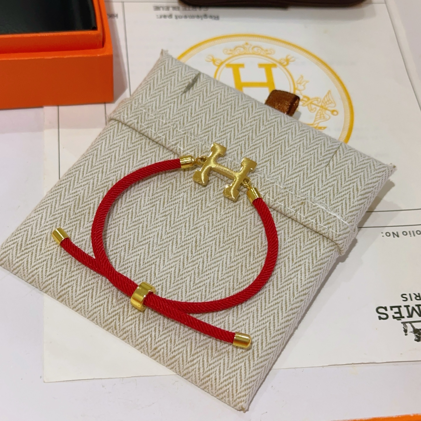     新品发售 👒🐎爱马仕手绳手环最新款纯手工编织材质档次更高明星同款H系列系列🎸经典款系列手链手绳
