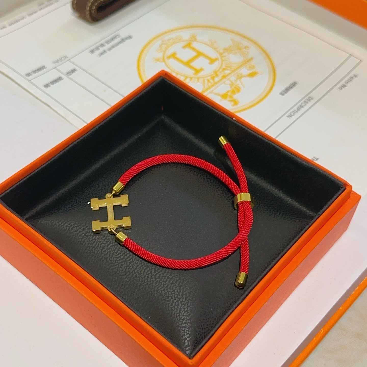     新品发售 👒🐎爱马仕手绳手环最新款纯手工编织材质档次更高明星同款H系列系列🎸经典款系列手链手绳
