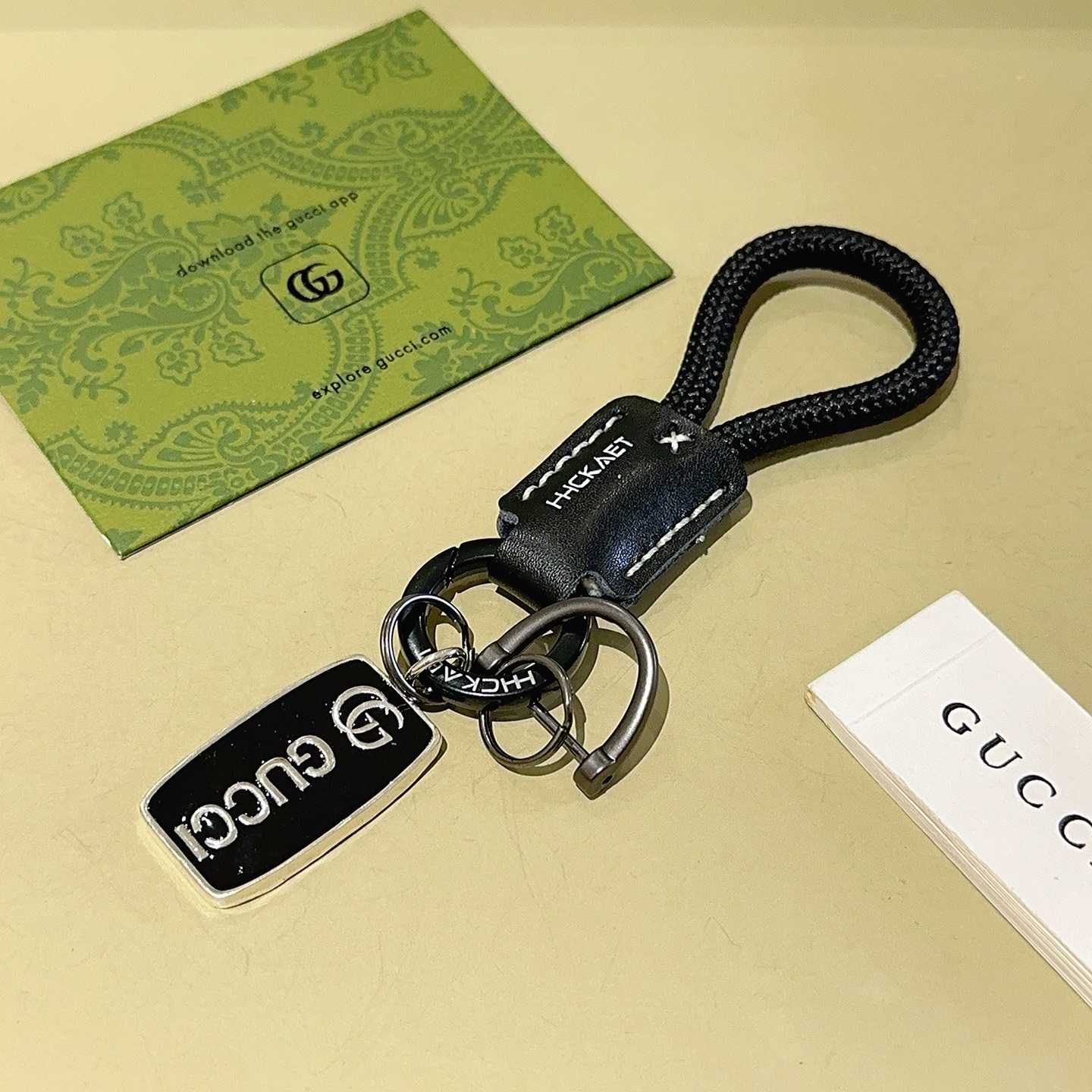    新品发布 👒𝐆𝐮𝐜𝐜𝐢古驰钥匙扣 古驰包包扣 最新款包包挂饰档次更高明星同款Anger Fores