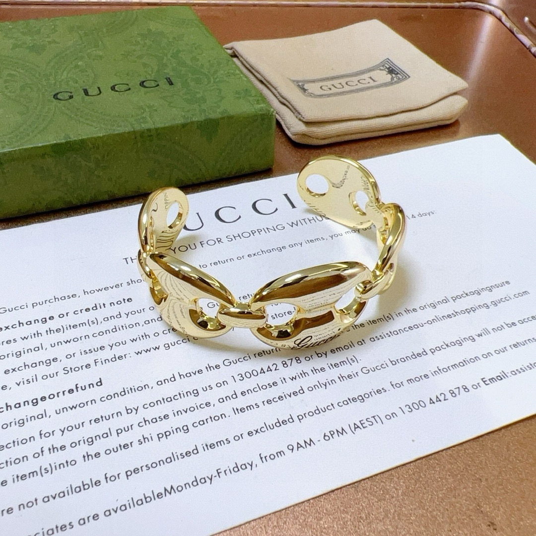 。认准独家铂金系列加厚加宽𝐆𝐮𝐜𝐜𝐢古驰手镯手环独特魅力十足最新款手镯 档次更高明星同款Anger Fo
