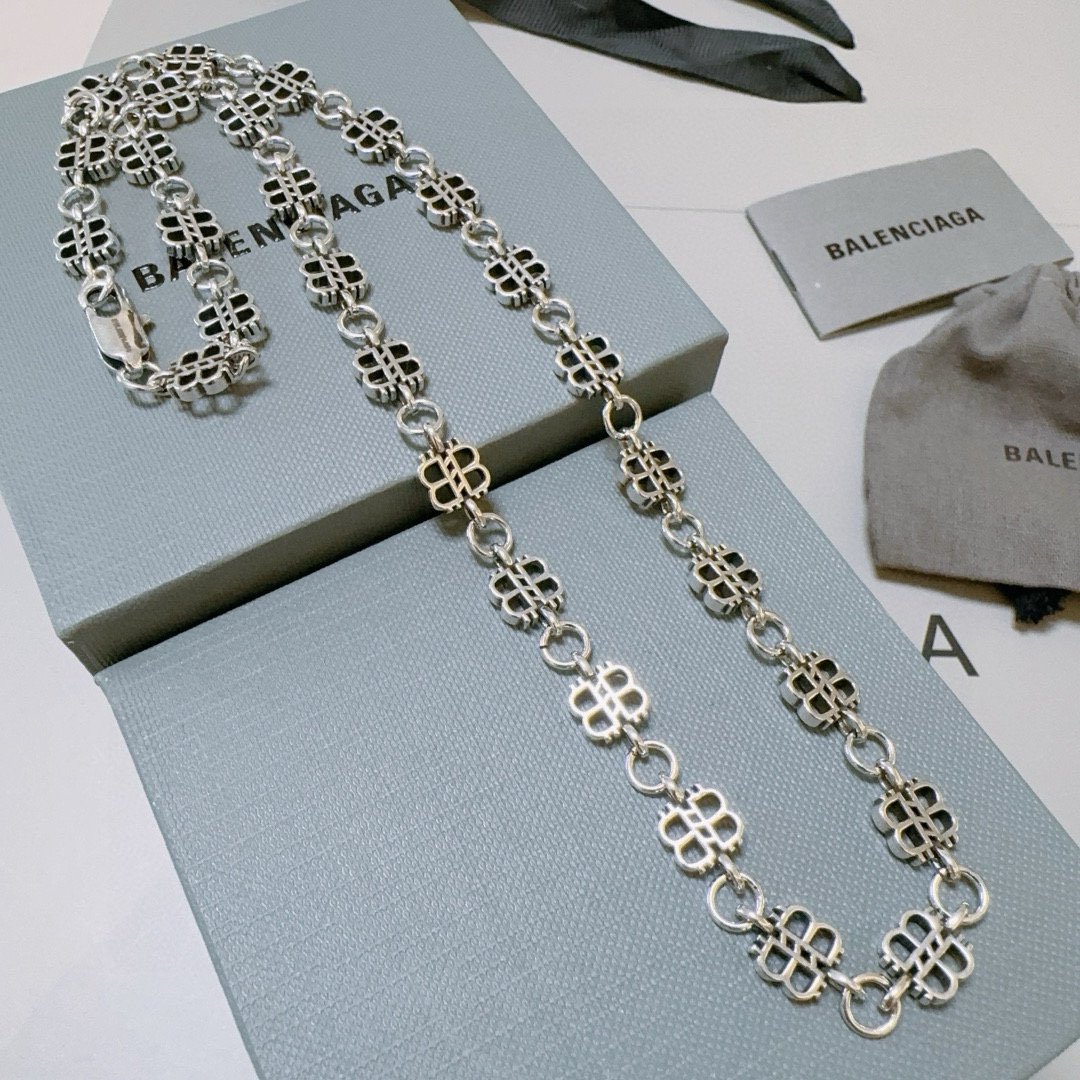 Elegante collar Balenciaga con diseño de logo, accesorio de moda para mujer 6 i1753068234269 806 0 4