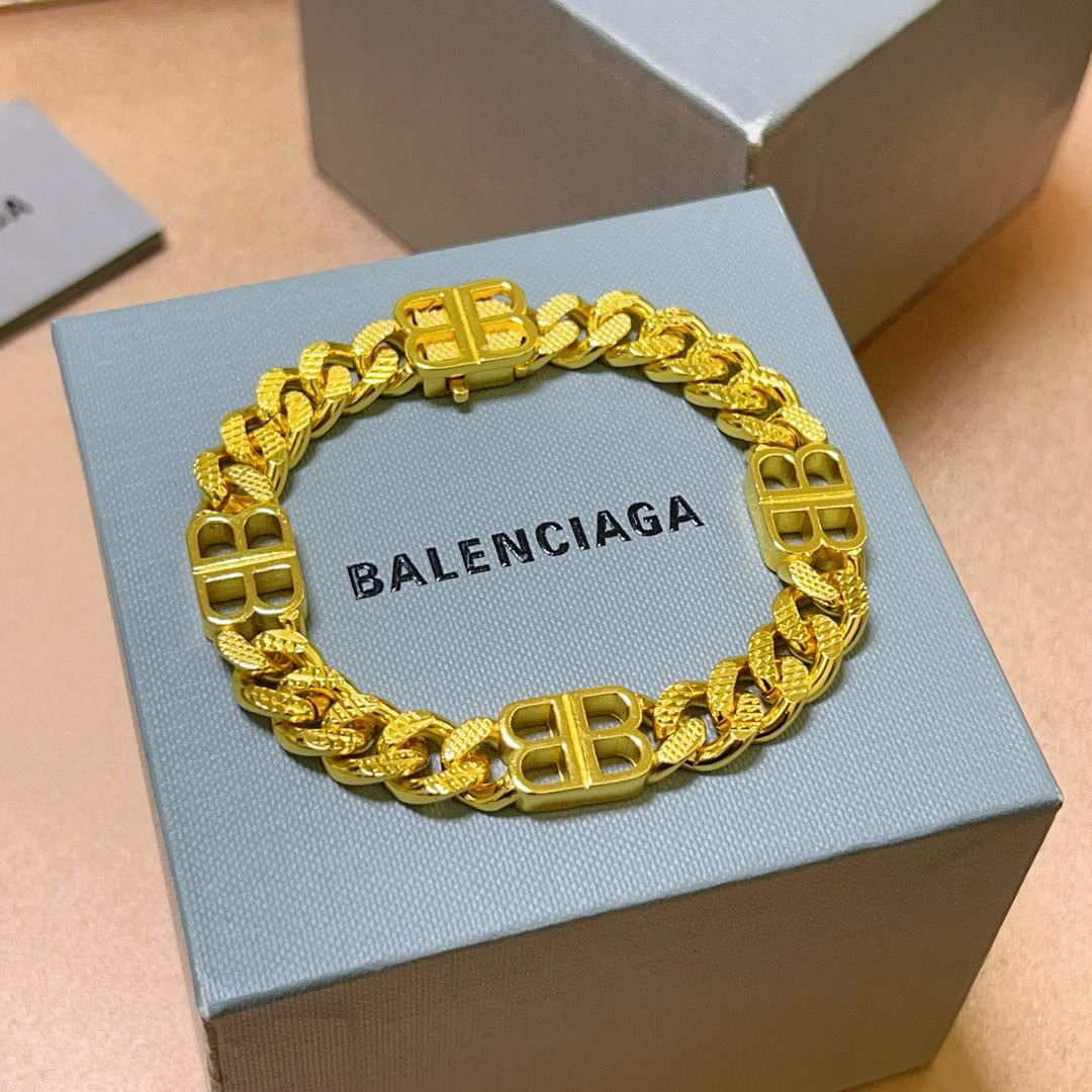 。 原单货🔹🔹新品 巴黎世家 Balenciaga手链🔹专柜一致巴黎世家手链 男士火爆款出货 设计独特 