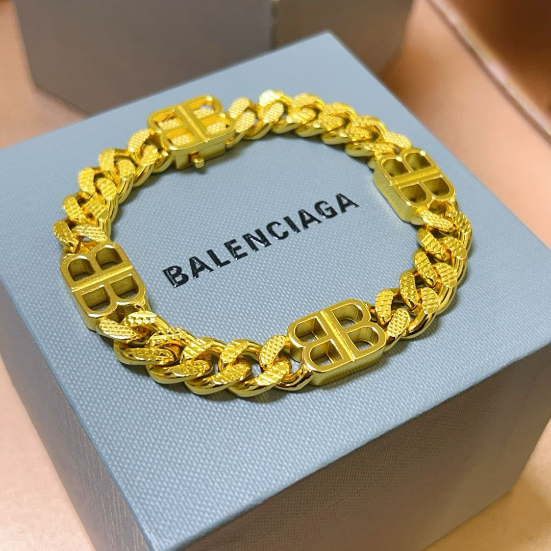 。 原单货🔹🔹新品 巴黎世家 Balenciaga手链🔹专柜一致巴黎世家手链 男士火爆款出货 设计独特 