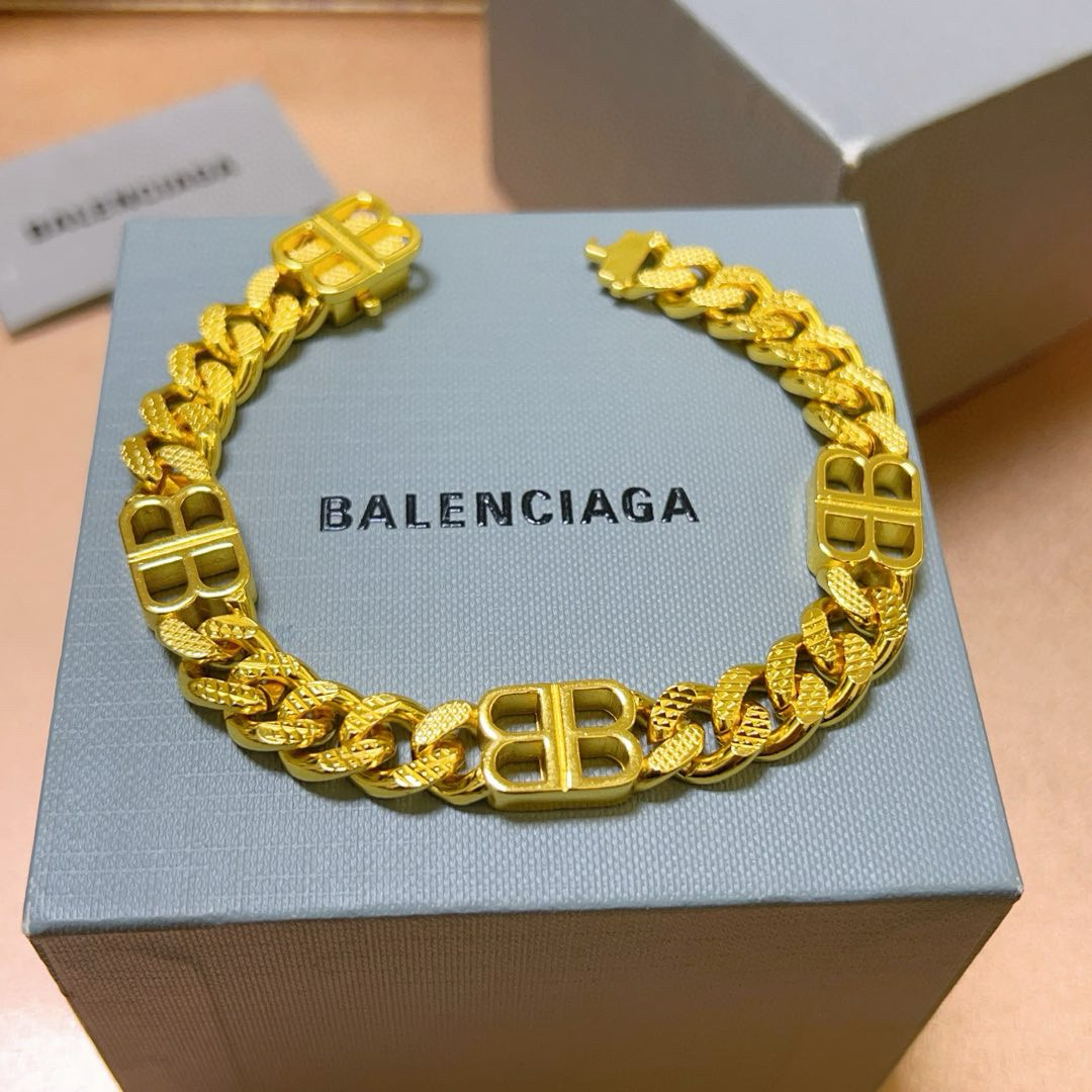 。 原单货🔹🔹新品 巴黎世家 Balenciaga手链🔹专柜一致巴黎世家手链 男士火爆款出货 设计独特 