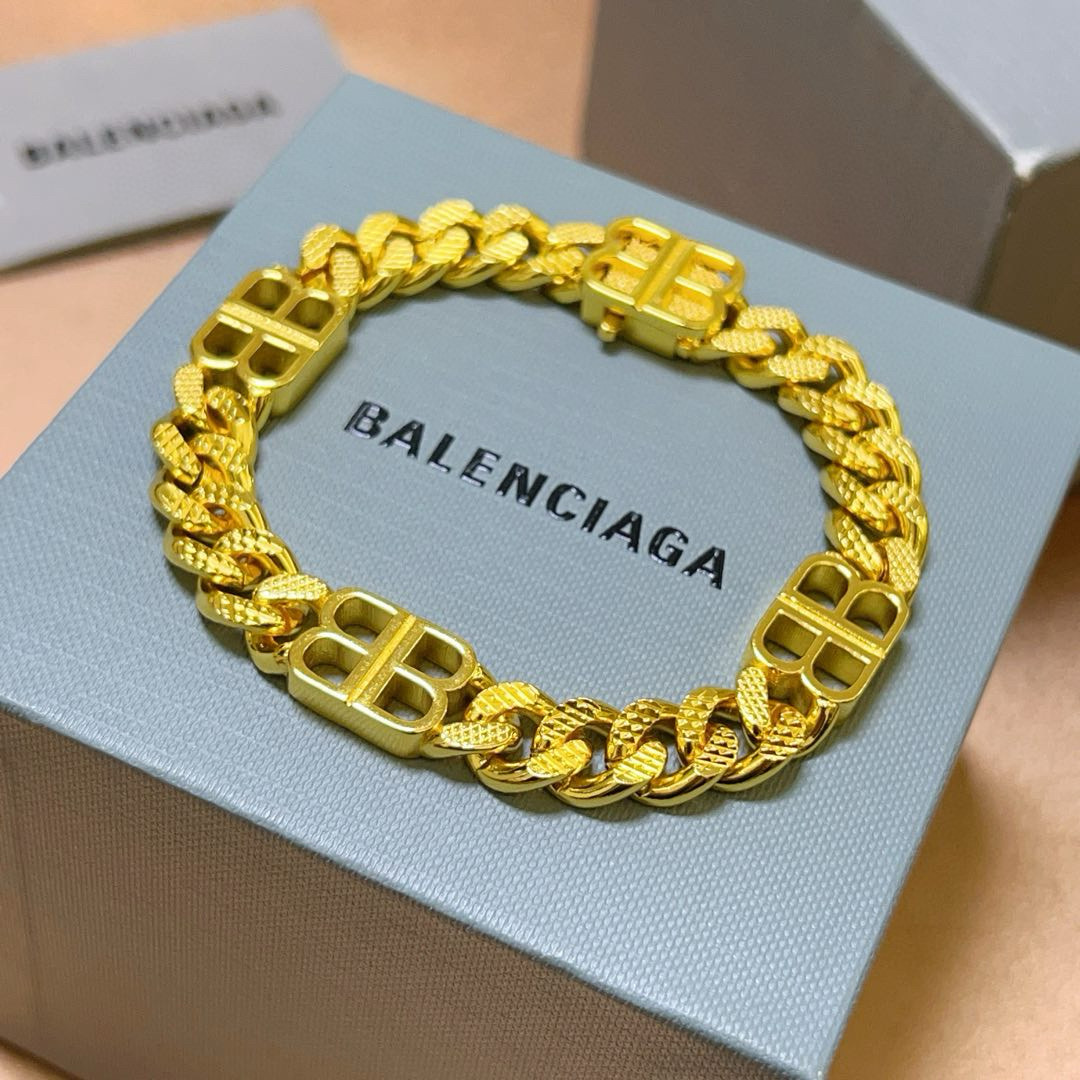 。 原单货🔹🔹新品 巴黎世家 Balenciaga手链🔹专柜一致巴黎世家手链 男士火爆款出货 设计独特 