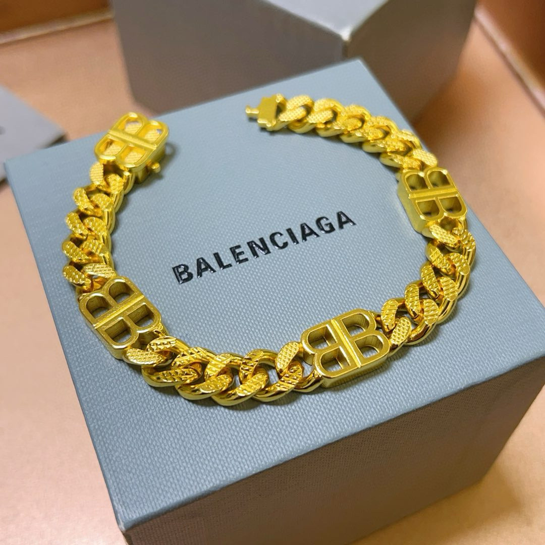 。 原单货🔹🔹新品 巴黎世家 Balenciaga手链🔹专柜一致巴黎世家手链 男士火爆款出货 设计独特 