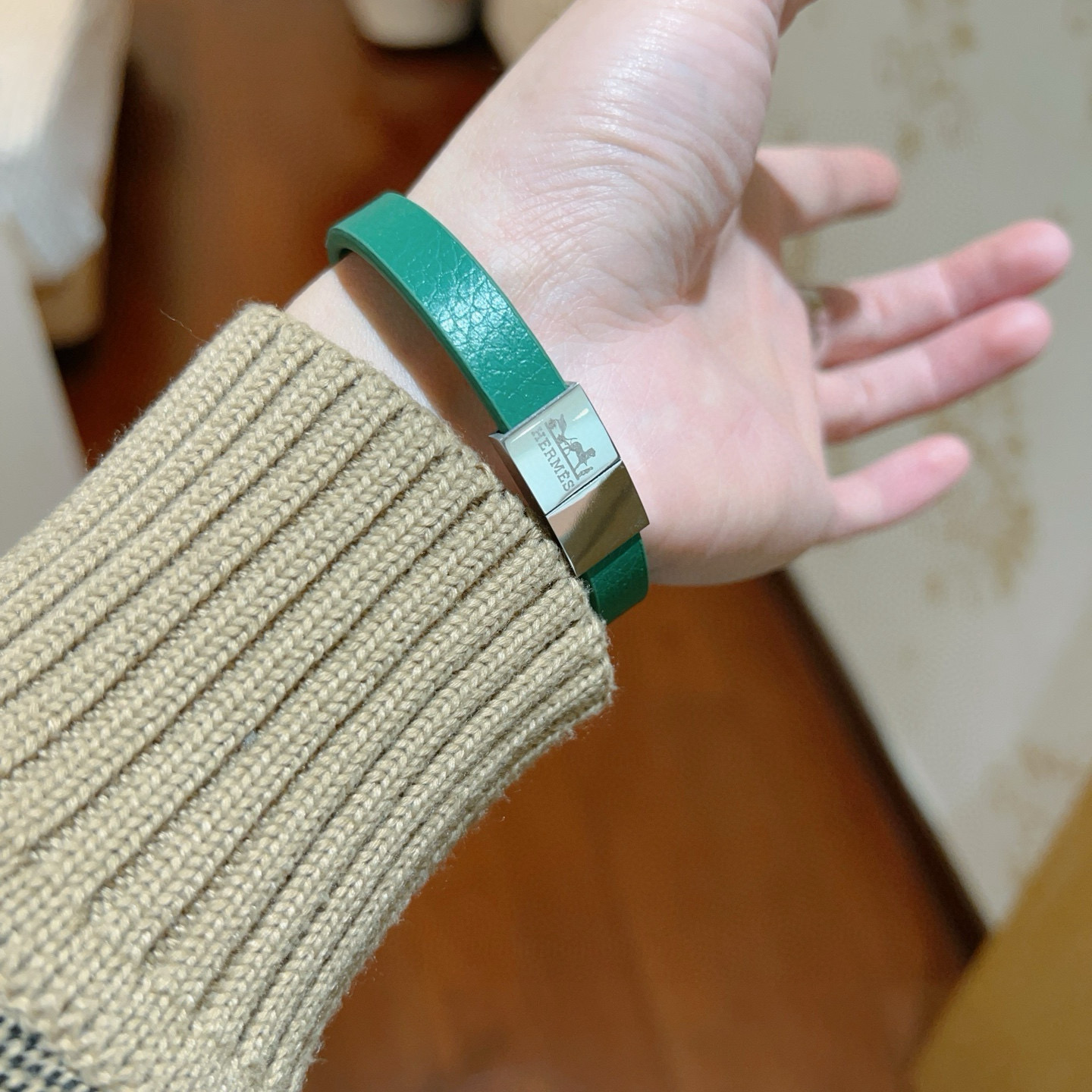     新品发售 👒🐈‍⬛爱马仕皮绳手环最新款纯手工皮材质档次更高明星同款Anger Forest系列爱