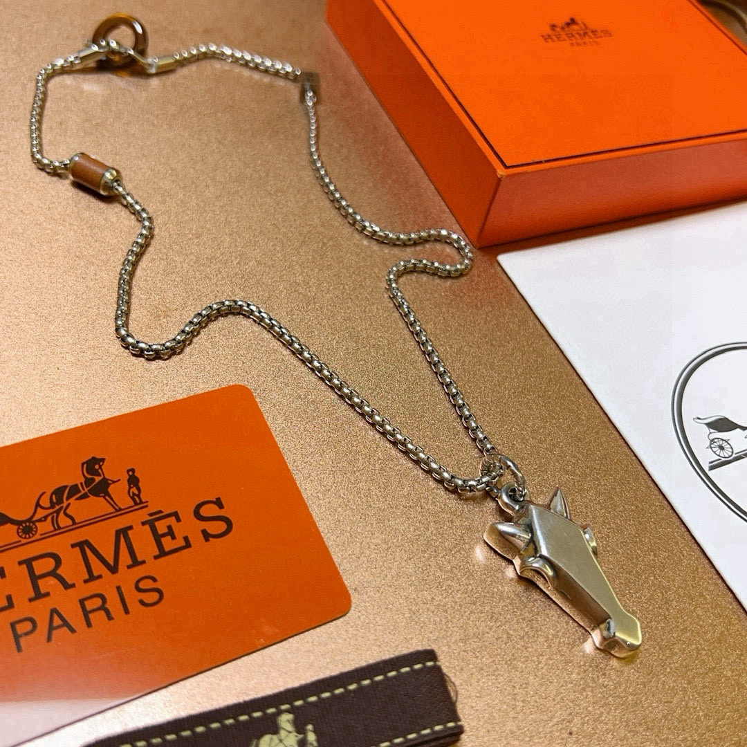。🌀🌟HERMES  爱马仕项链 猪鼻子项链系列首饰 进口定制.高端链条经典搭配 新品 简单时尚🌟专柜一