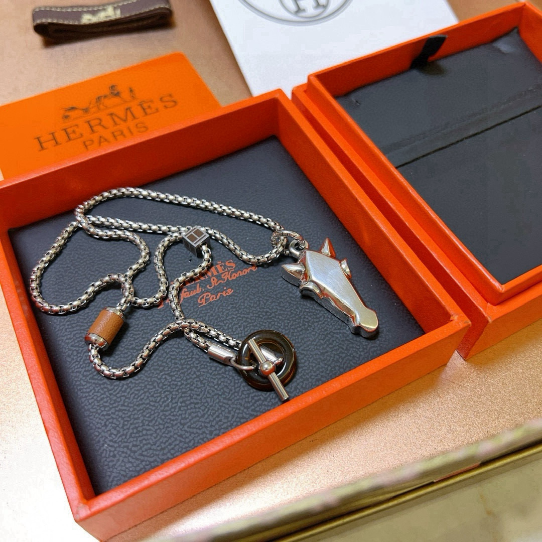 。🌀🌟HERMES  爱马仕项链 猪鼻子项链系列首饰 进口定制.高端链条经典搭配 新品 简单时尚🌟专柜一