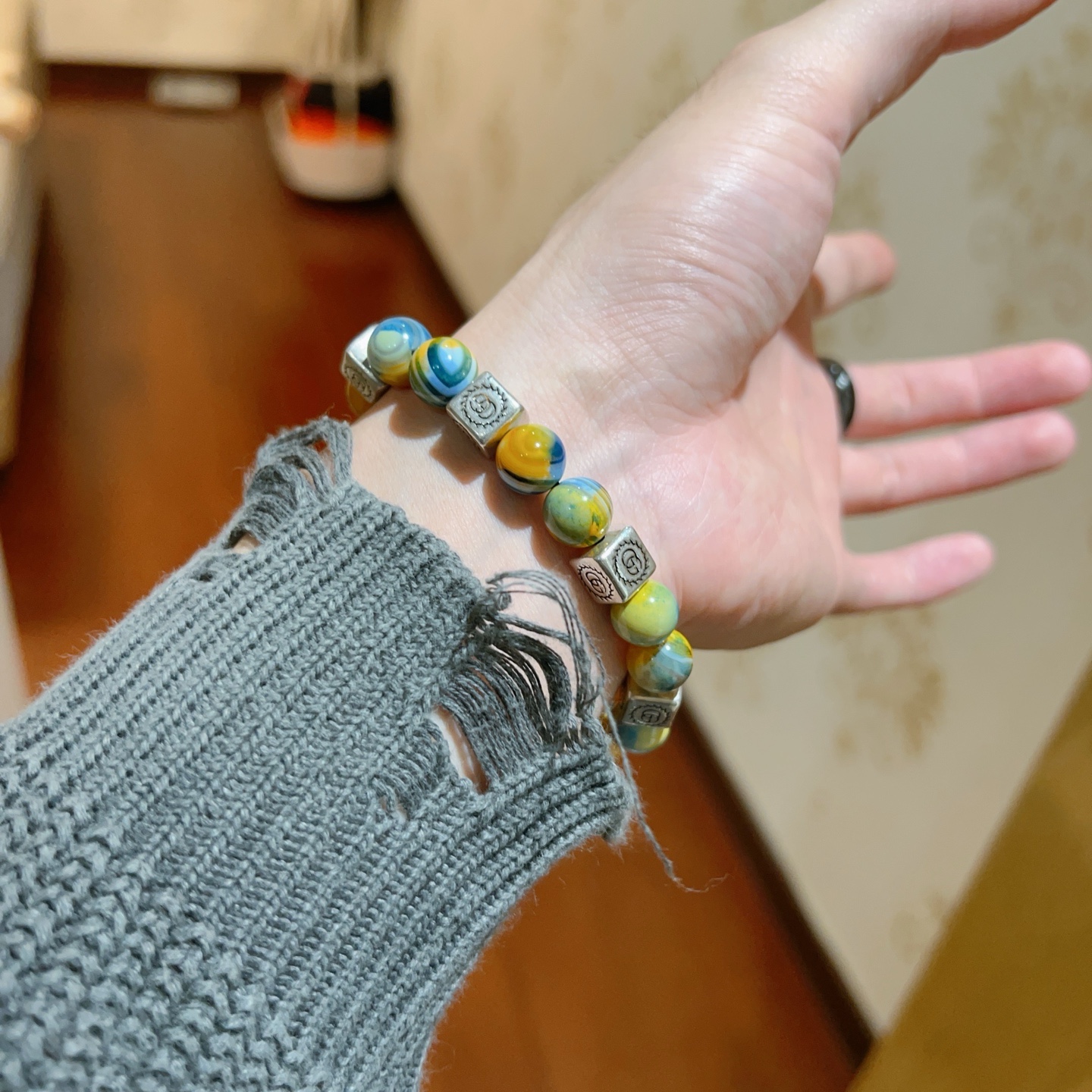   𝐆𝐮𝐜𝐜𝐢古驰手链男女同款 最新款天然玛瑙搭配青金石手链档次更高明星同款Anger Forest系列