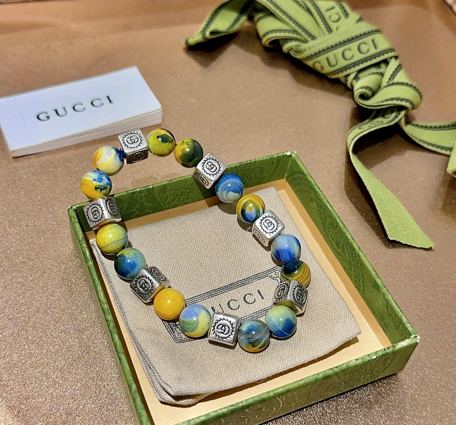  𝐆𝐮𝐜𝐜𝐢古驰手链男女同款 最新款天然玛瑙搭配青金石手链档次更高明星同款Anger Forest系列