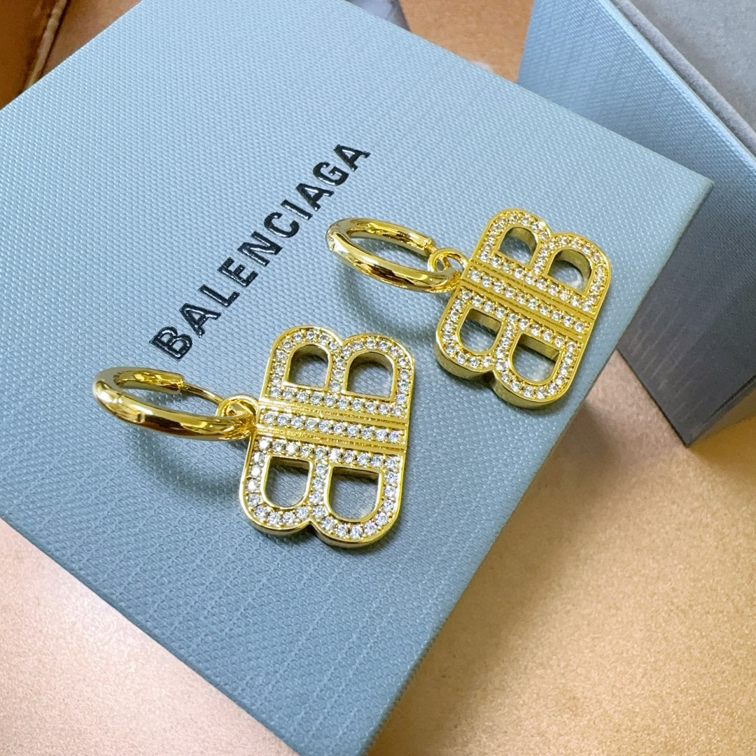  BALENCIAGA 巴黎世家耳钉 王炸系列 专柜同步 更新 简约叠加造型耳环 经典造型搭配 设计感