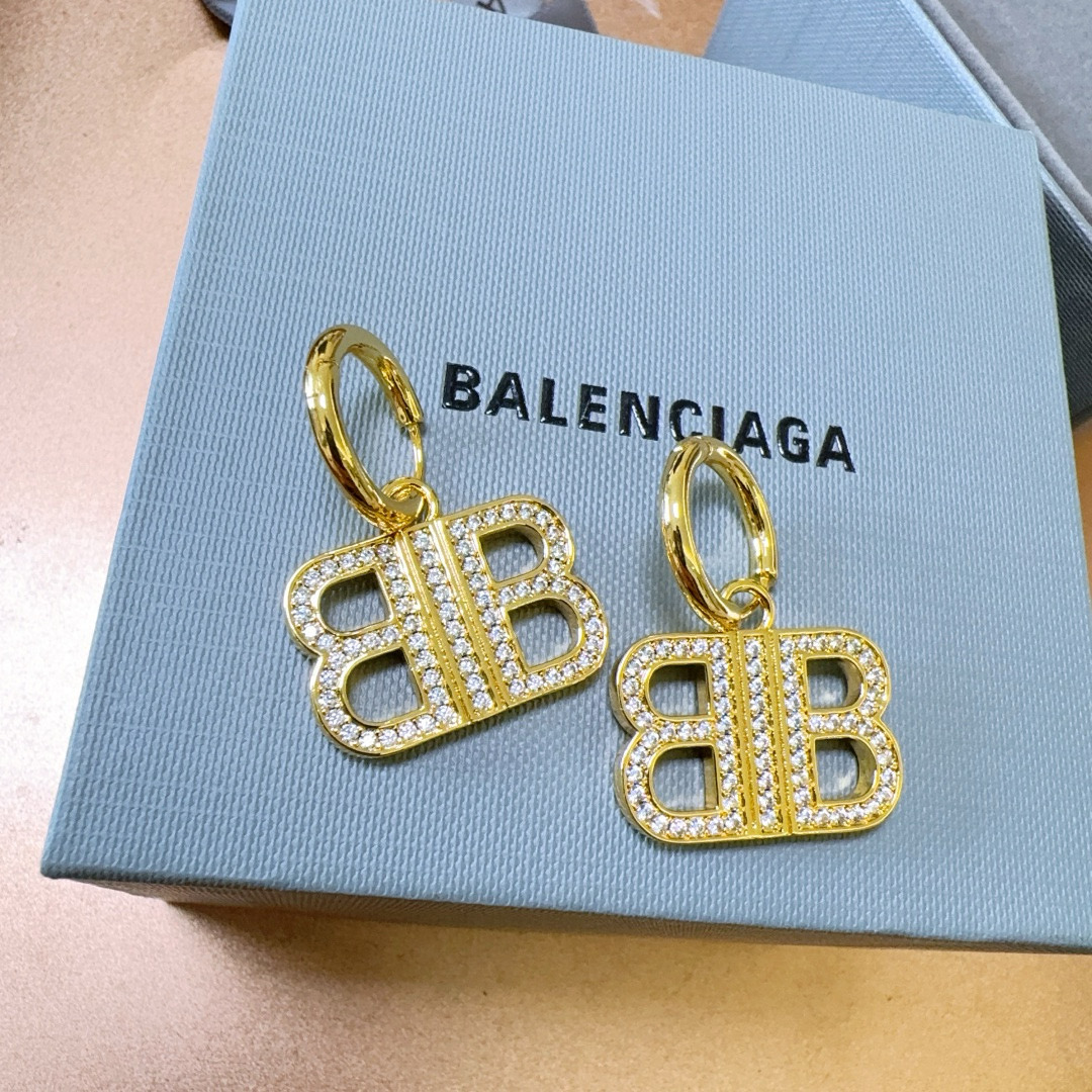   BALENCIAGA 巴黎世家耳钉 王炸系列 专柜同步 更新 简约叠加造型耳环 经典造型搭配 设计感