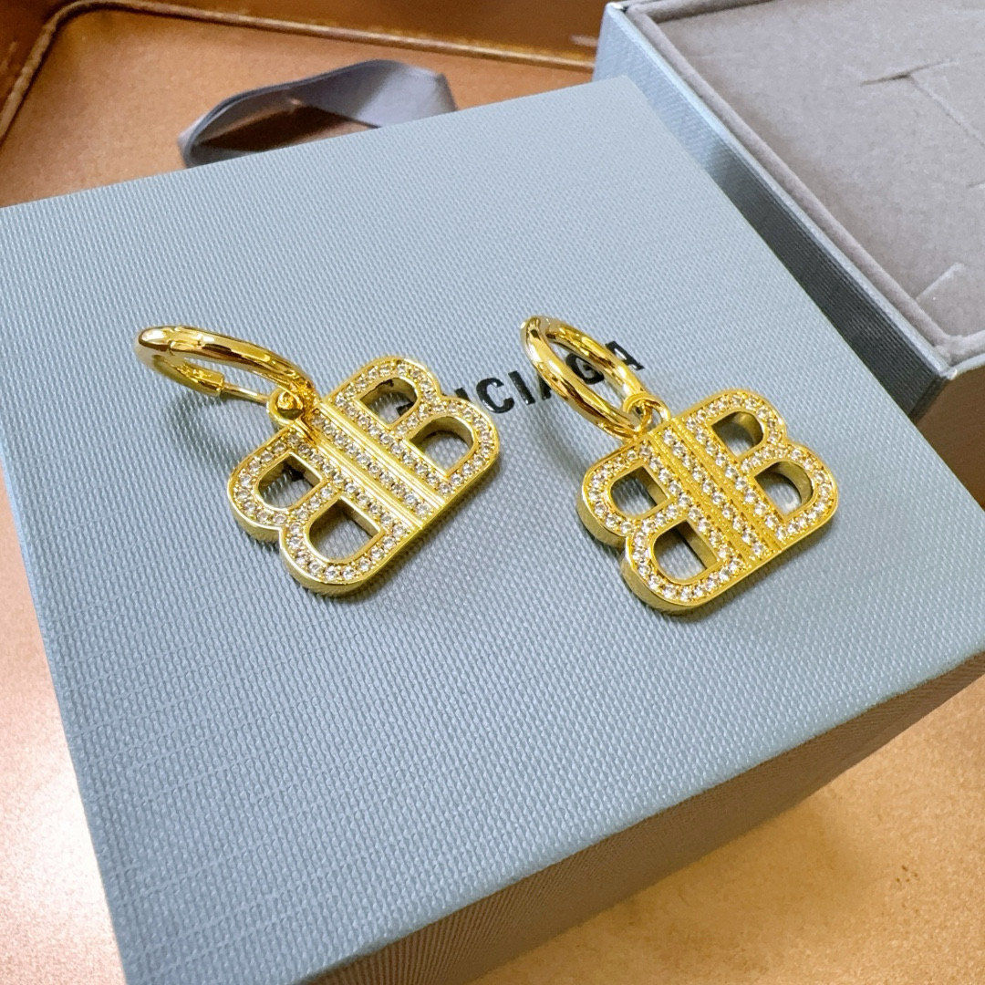   BALENCIAGA 巴黎世家耳钉 王炸系列 专柜同步 更新 简约叠加造型耳环 经典造型搭配 设计感