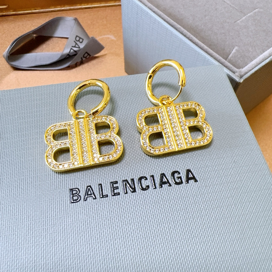   BALENCIAGA 巴黎世家耳钉 王炸系列 专柜同步 更新 简约叠加造型耳环 经典造型搭配 设计感