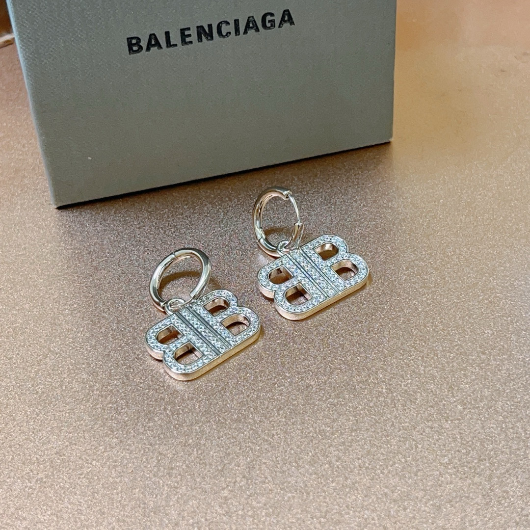   BALENCIAGA 巴黎世家耳钉 王炸系列 专柜同步 更新 简约圈口叠加造型耳环 经典造型搭配 设