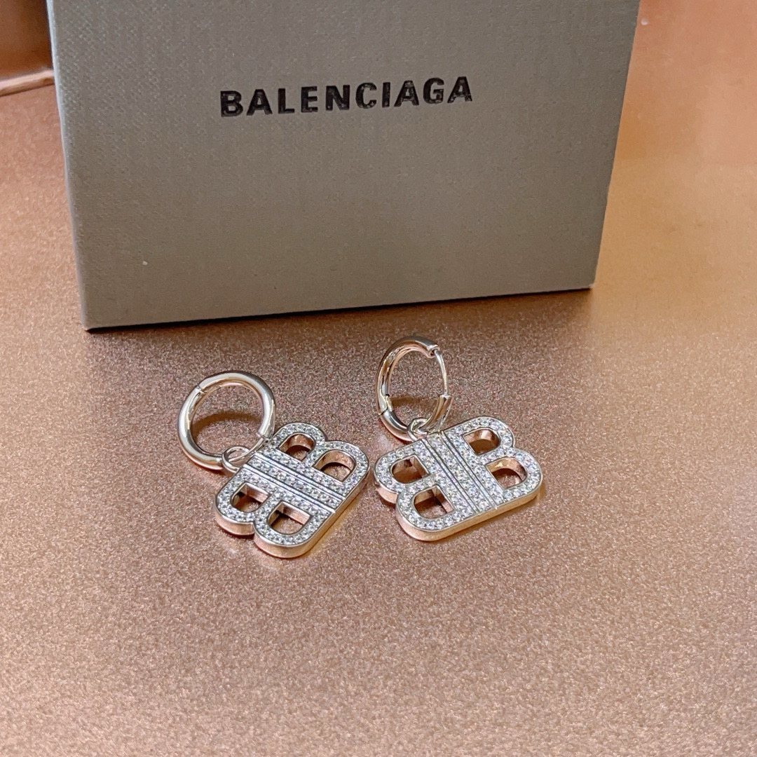   BALENCIAGA 巴黎世家耳钉 王炸系列 专柜同步 更新 简约圈口叠加造型耳环 经典造型搭配 设