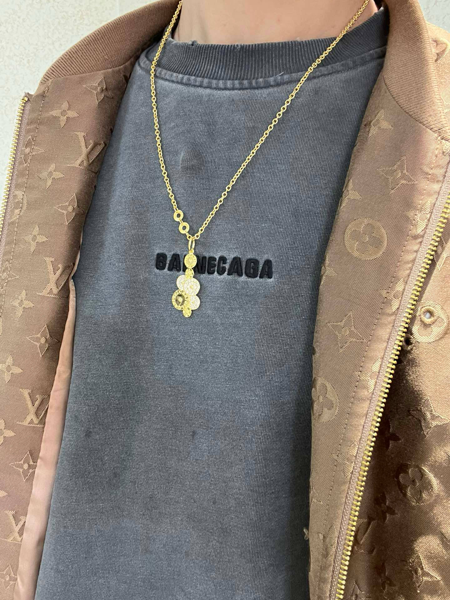 。宝格丽项链V金材质。BVLGARI宝格丽 DIVAS‘ DREAM 蛇头系列 品相完美，细节无敌，那种