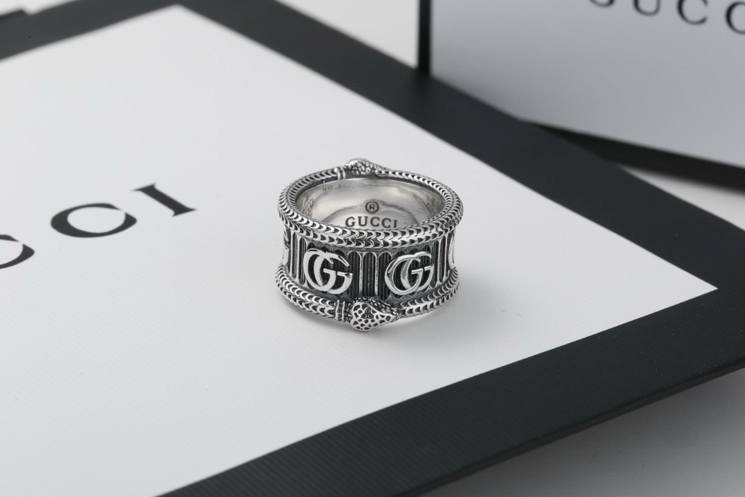 Gucci 古驰 Gardenシリーズ 蛇形状リング 男女兼用 デザインリング