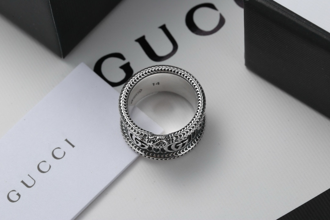Gucci 古驰 Gardenシリーズ 蛇形状リング 男女兼用 デザインリング