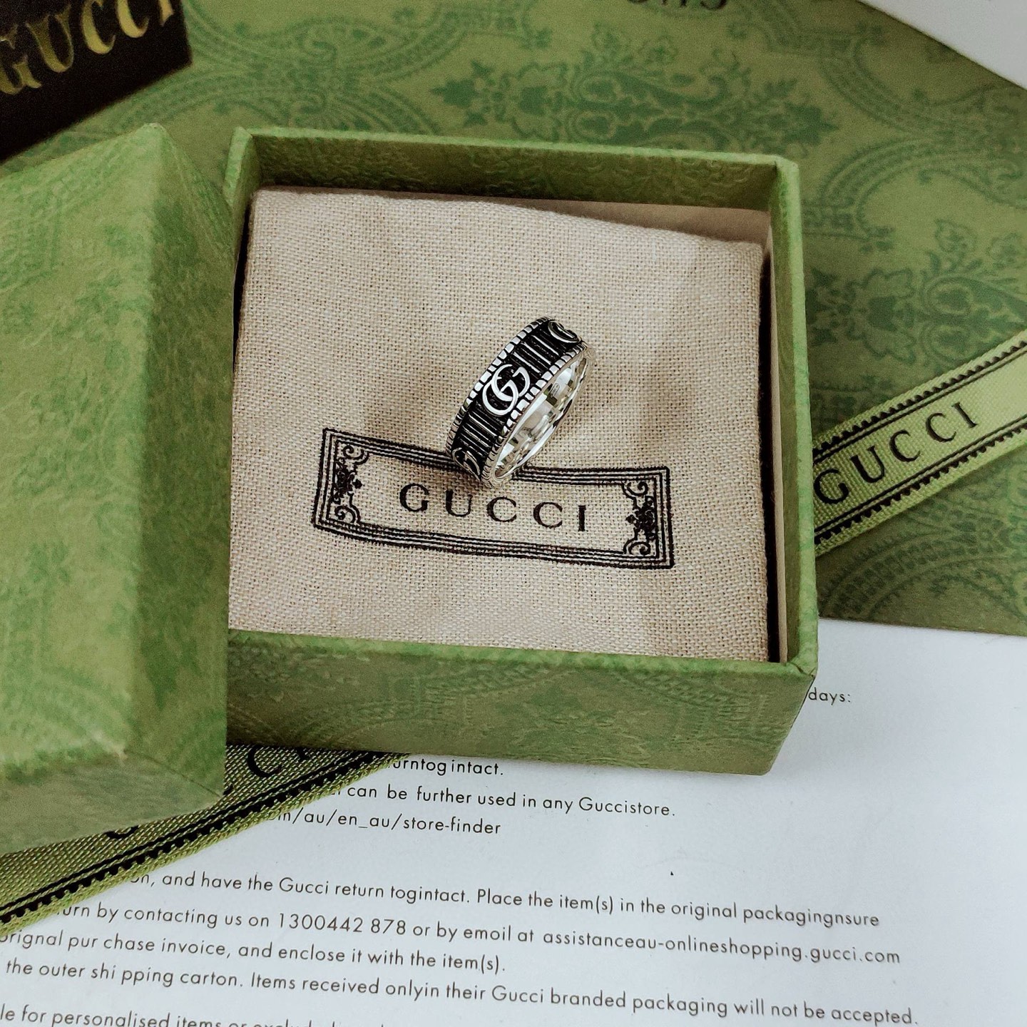 Gucciクラシックギアブレスレットとリングセット