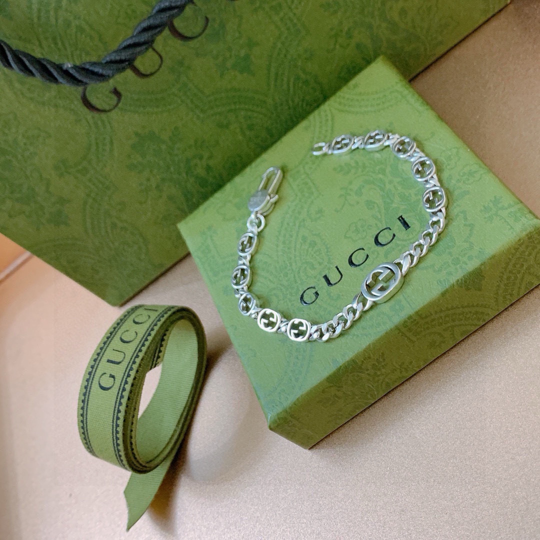 Gucci手链最新款 - 精致で低调な贅沢感