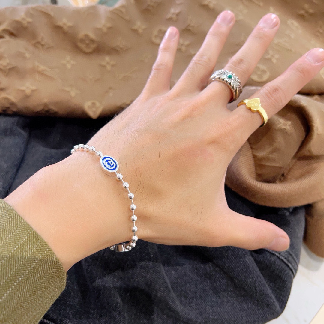 Gucci古驰手链最新款のクラシックデザイン - 男女兼用必需品