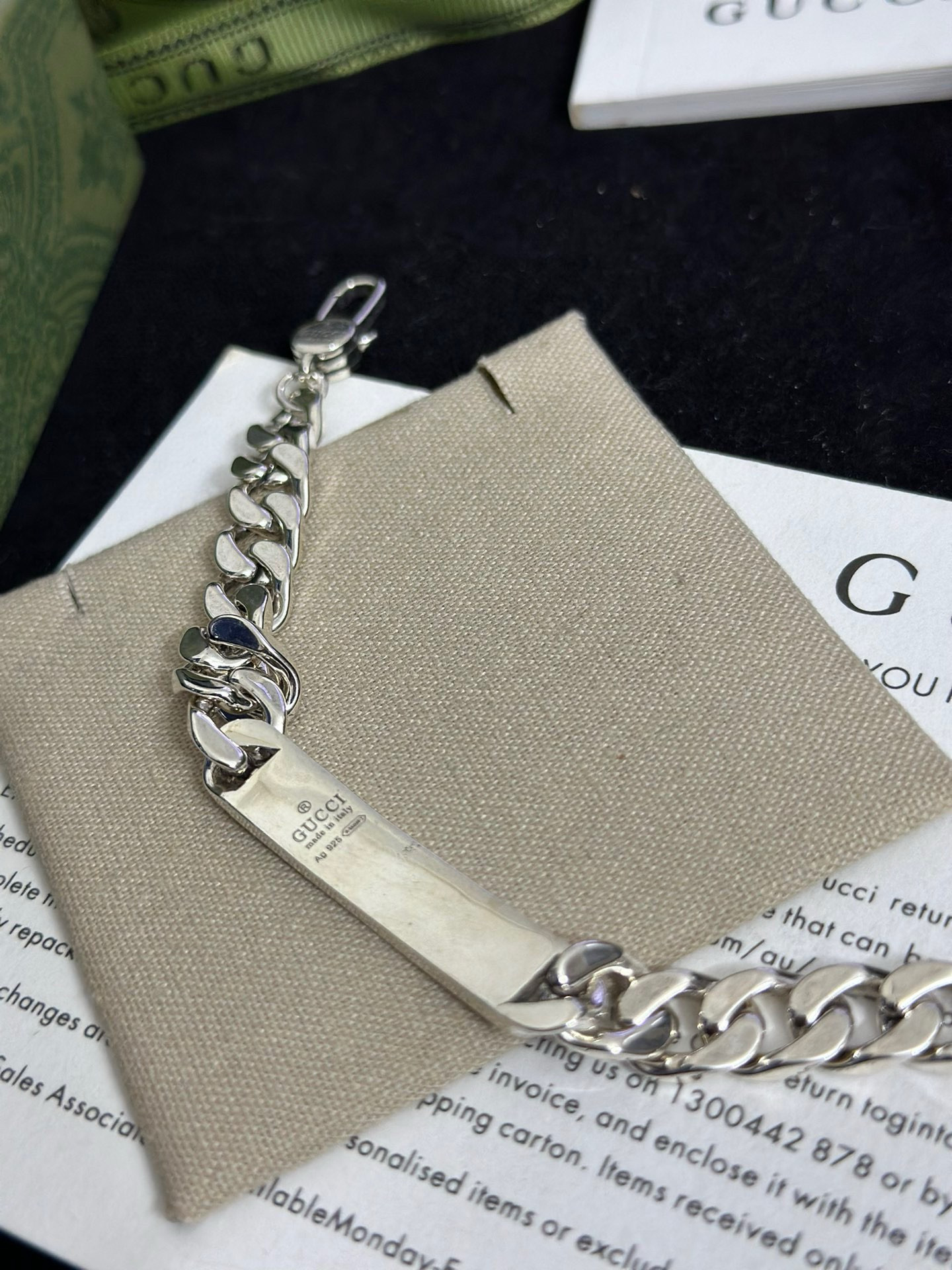 Gucci古驰手链 - 高級感漂う男女兼用デザイン