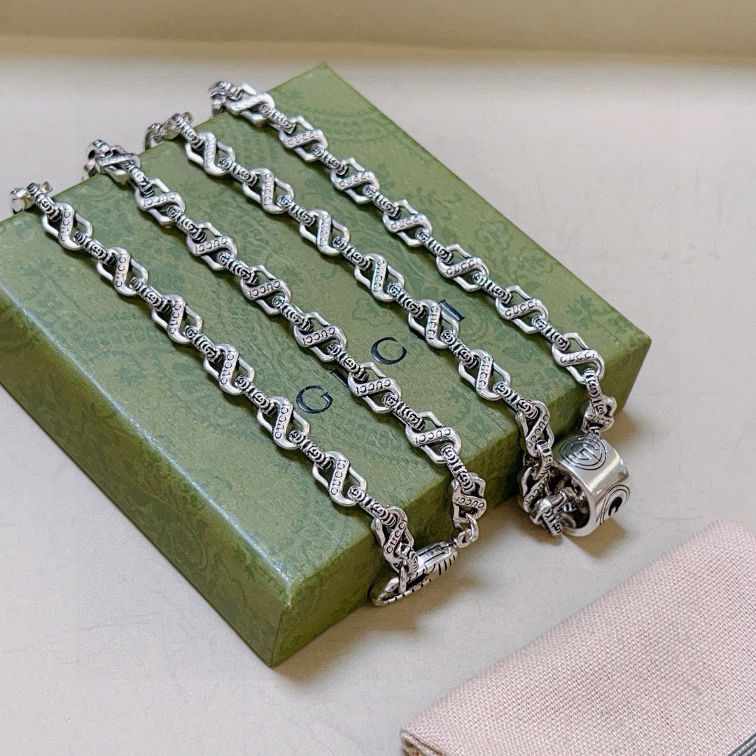 Gucci古驰Anger Forestシリーズ双Gデザインネックレス