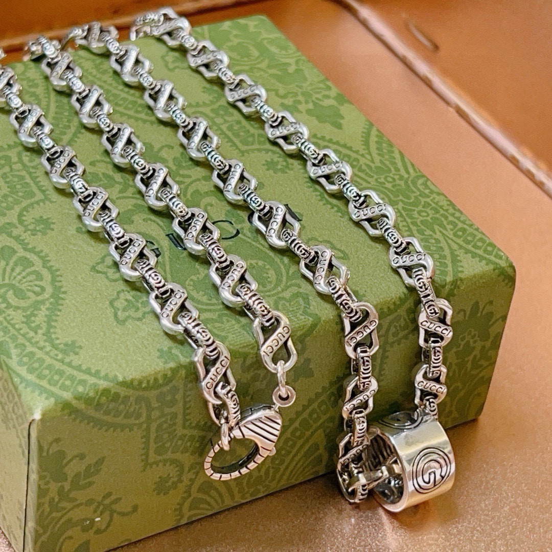 Gucci古驰Anger Forestシリーズ双Gデザインネックレス