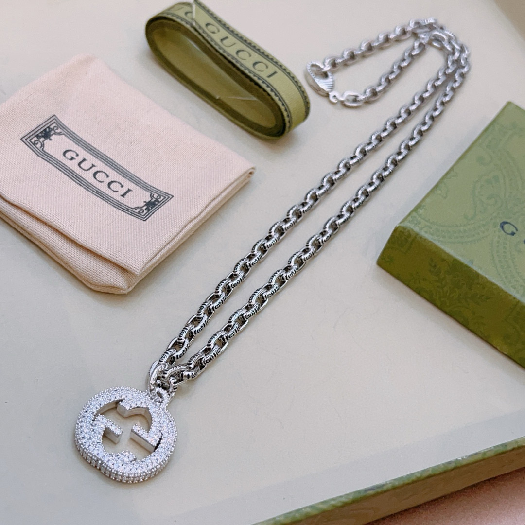 Gucci古驰Anger ForestシリーズダブルGデザインネックレス