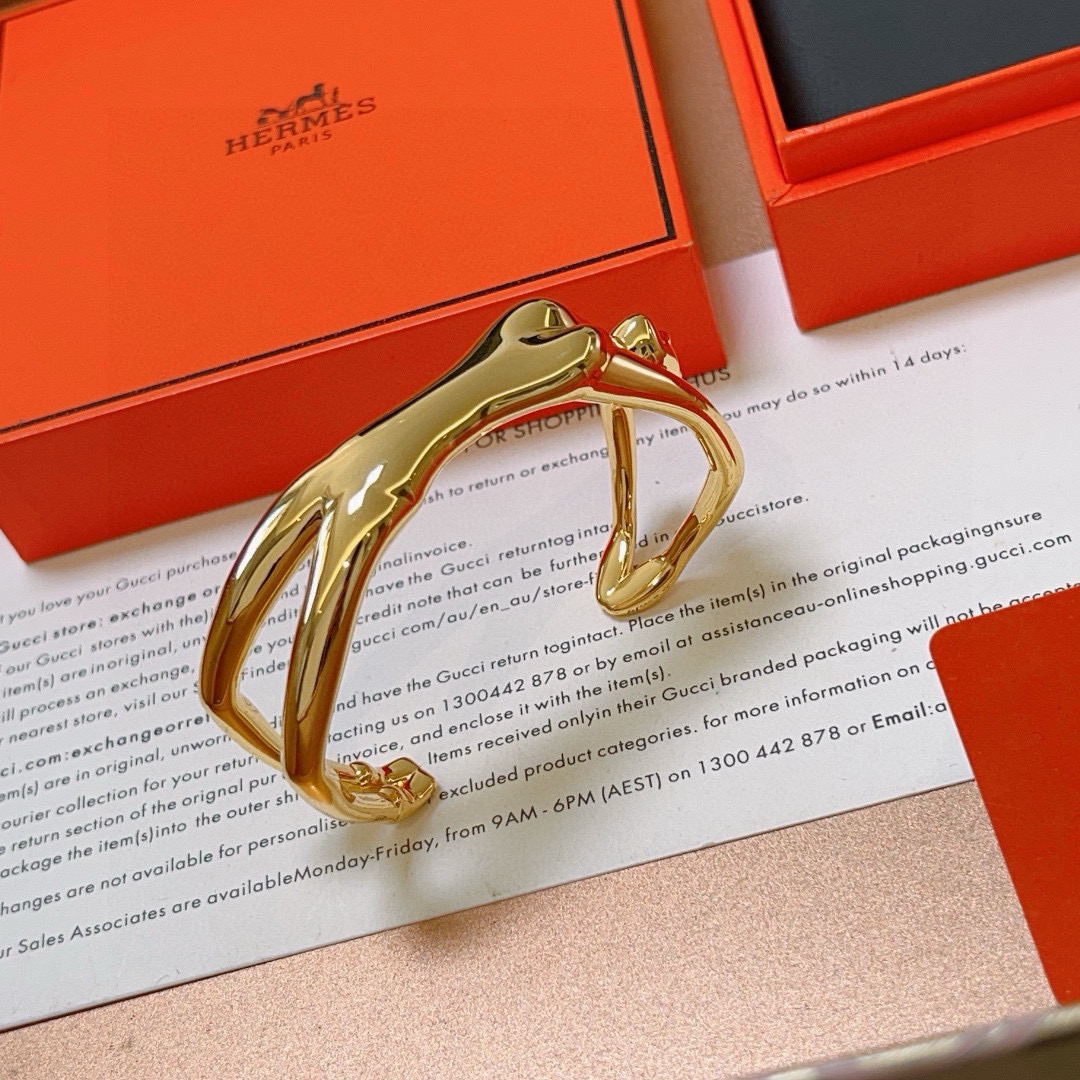 High-End Custom Bracelets with 18k Gold Plating and Fine Workmanship - 图片 5